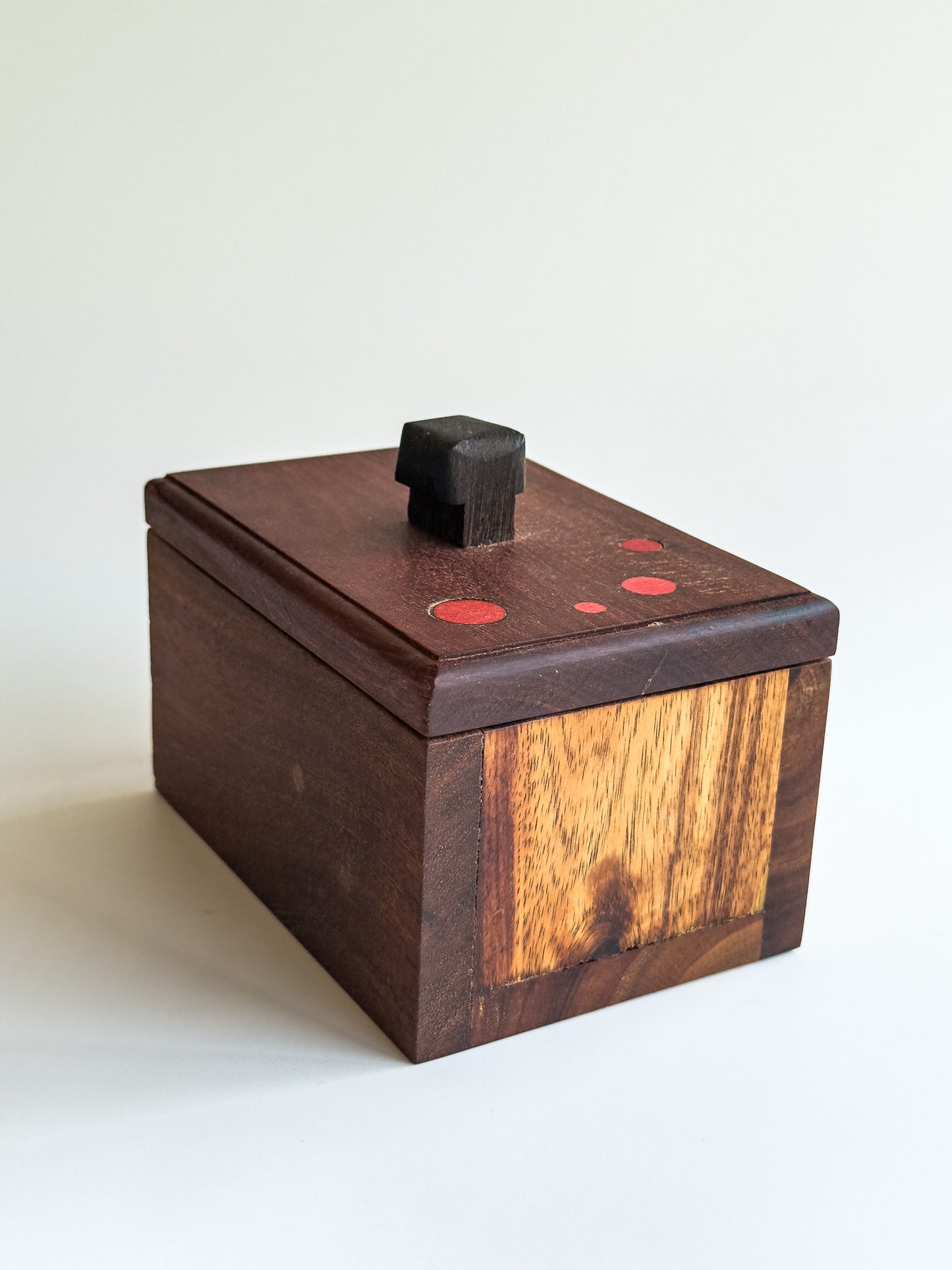 Kivotos Wooden Box (2)