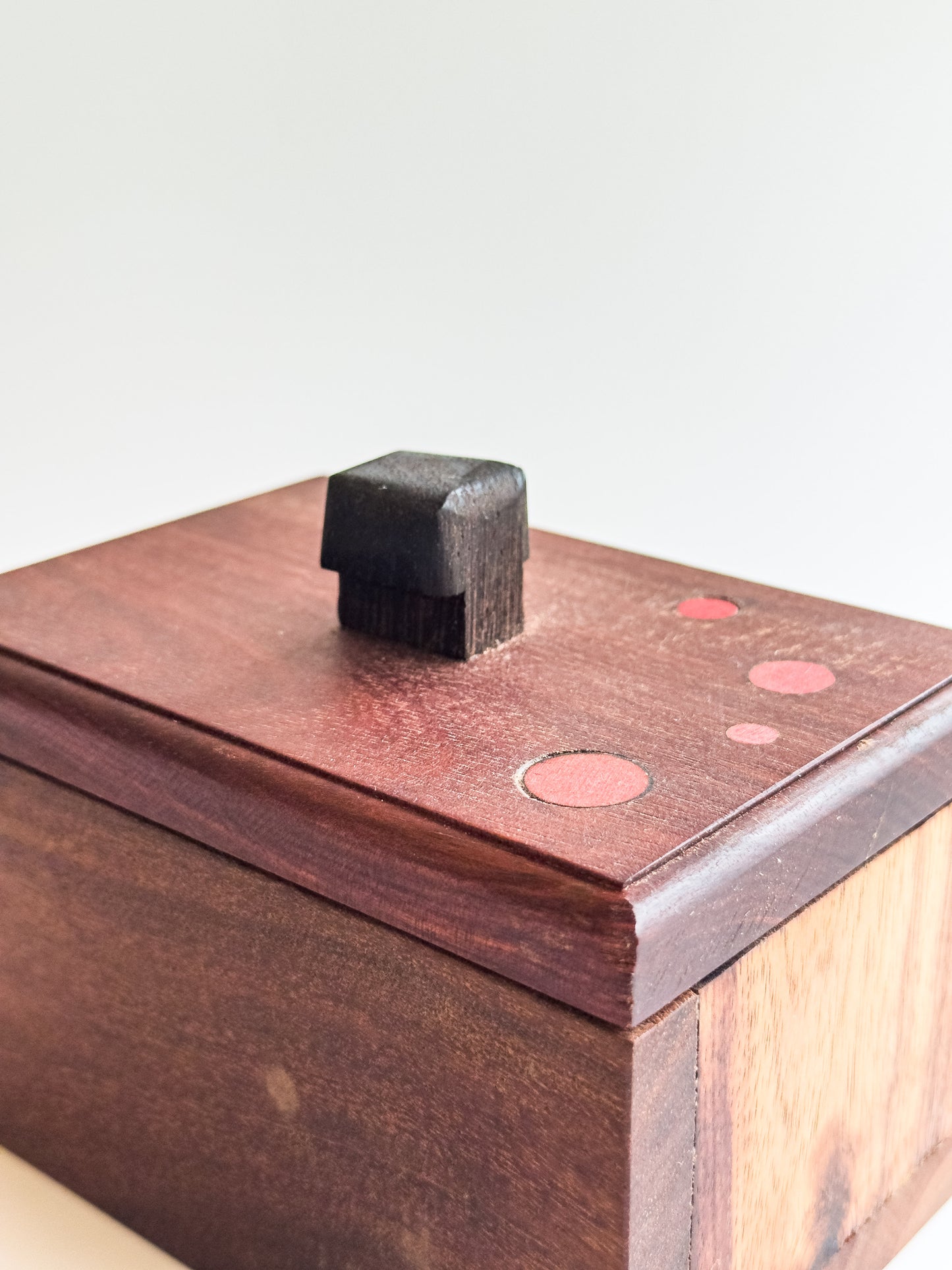 Kivotos Wooden Box (2)