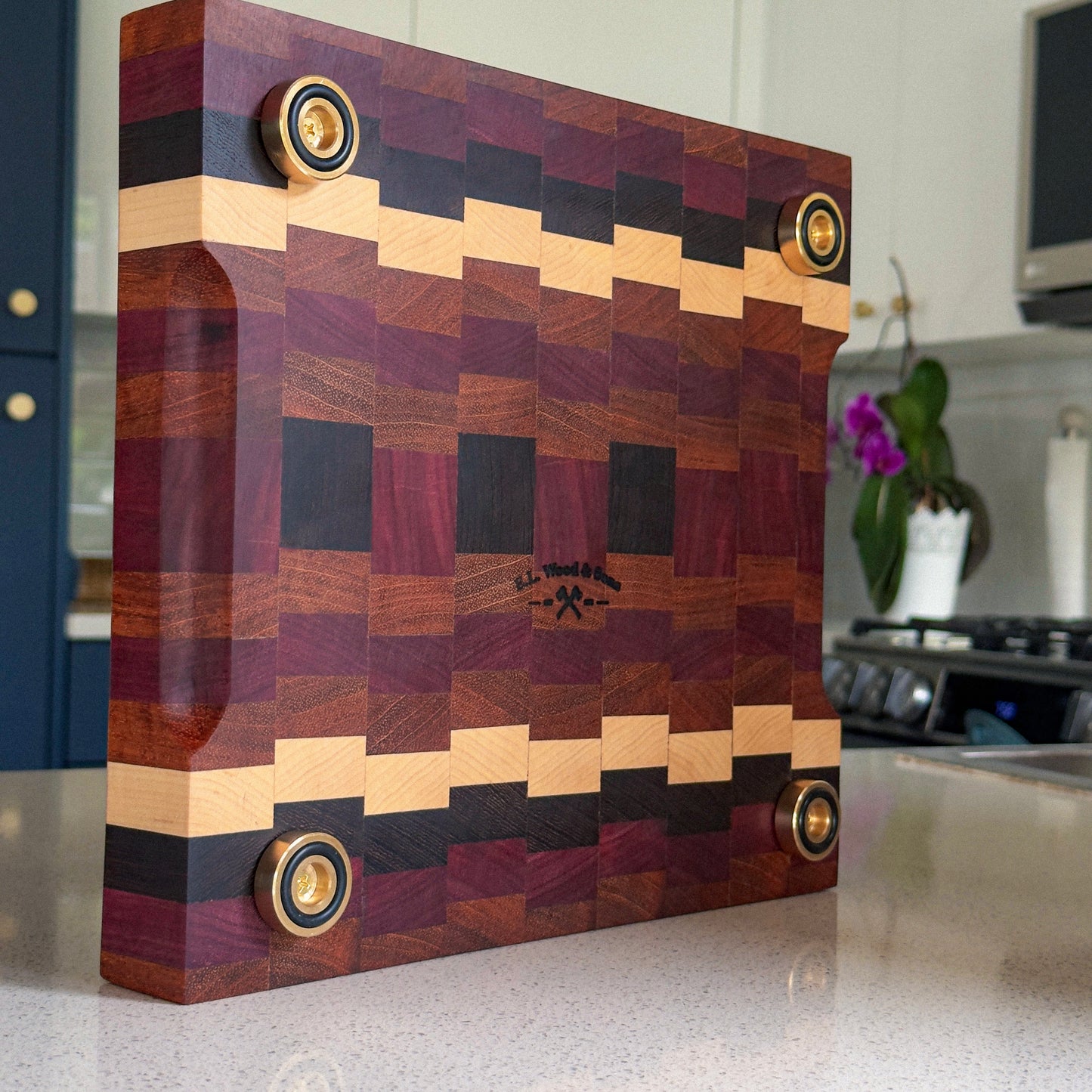 The Yfantos End-Grain Block | 12" x 11.25" × 1.75"